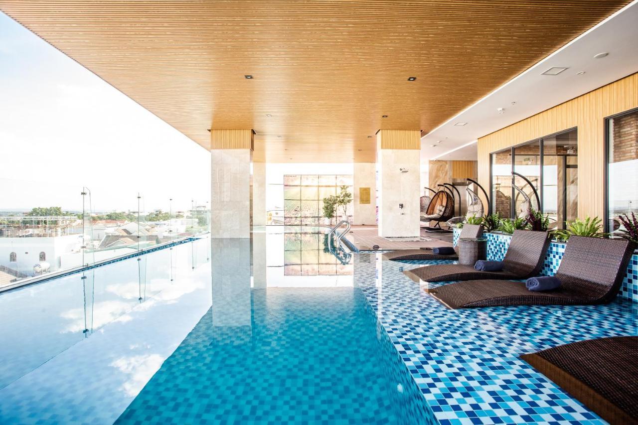 Thanh Mai Hotel Buon Ma Thuot Bagian luar foto